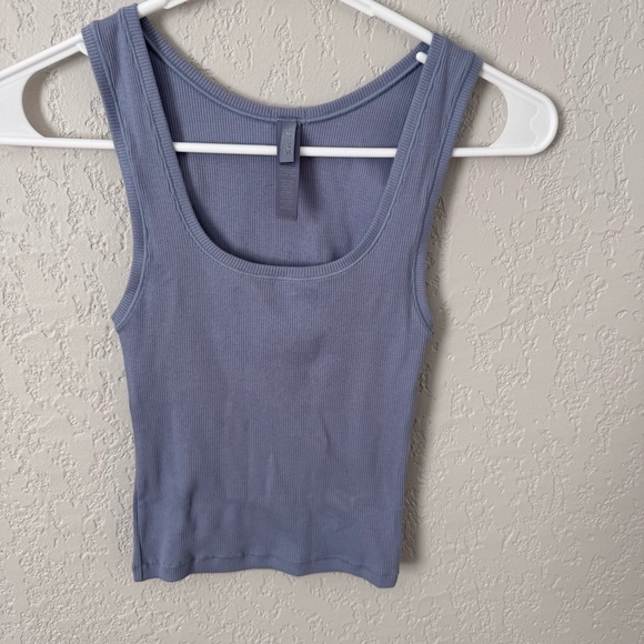 SKIMS Ribbed Pajama Set - Light Purple - Picture 5 of 5